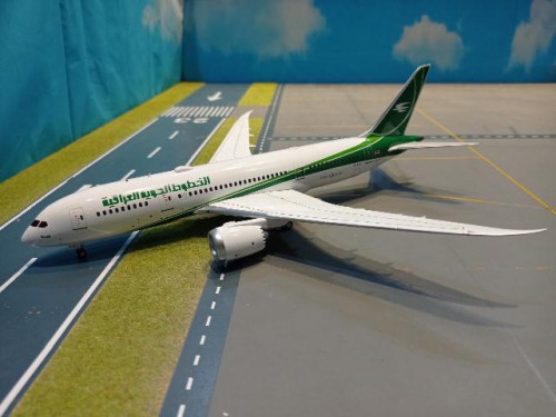 Infight IF788IA0823 1:200 Iraqi 787-8 YI-ATC [Width 30 Length 29 Height 8 cms]