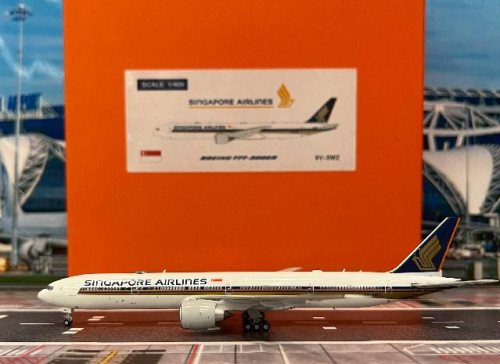 JC Wings 1:400 Singapore 777-300ER 9V-SWZ EW477W010 [Width 16 Length 18 Height 5 cm]