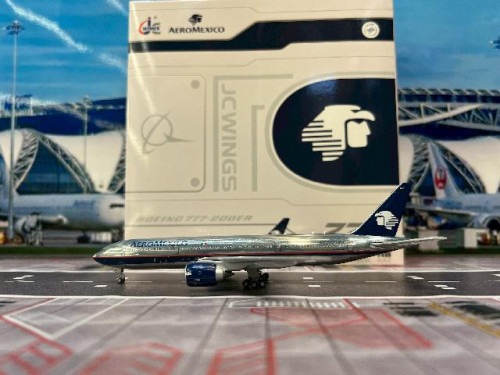 JCWings 1:400 Aeromexico 777-200ER N745AM FD XX40025 [Width 16 Length 17 Height 5 cms]