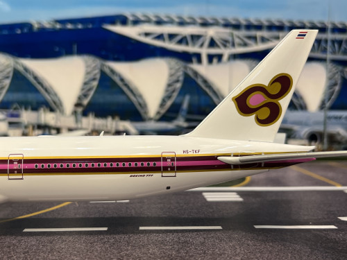 InFlight200 1:200 Thai Airways B777-300 HS-TKF [Speedline Livery] IF7773TG1223 3