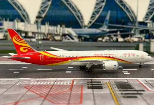 Phoenix 1:400 Hainan 787-9 B-20AL PH12066 [Width 15 Length 15.5 Height 4.5 cm] 4