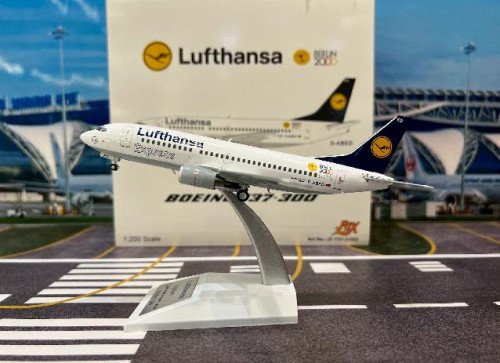 JFox 1:200 Lufthansa 737-300 D-ABED“Berlin 2000”JF7373002 [Width 14 Length 17 Height 5.5 cm]