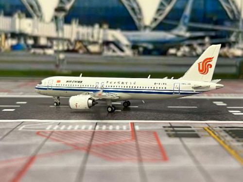JCWings 1:400 Air China Comac C919 B-919X XX40294 [Width 9 Length 9.5 Height 3 cm] 3