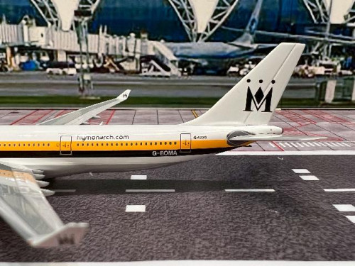 Phoenix 1:400 Monarch A330-200 G-EOMA PH1963 4