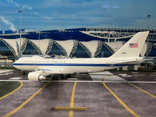 Inflight 1:200 USAF Boeing E-4B (747-200B) #73-1676 IF742E4B1676 [Width 30 Length 35 Height 10 cm] 4