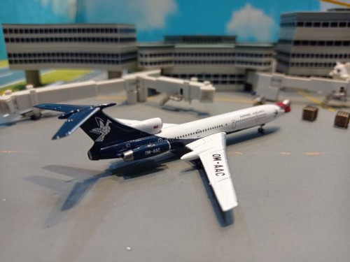 Phoenix PH1855 1:400 Slovak TU-154M OM-AAC 3