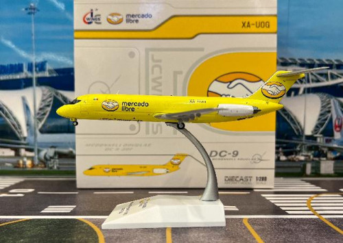 JC Wings 1:200 Mercado Libre DC-9-30F XA-UOG XX20102 [Width 14 Length 18 Height 4 cm]