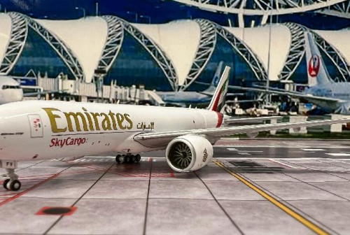 Gemini Jets 1:400 Emirates Sky Cargo 777-200LRF A6-E GJ2382 [Width 16 Length 16 Height 4.5 cm] 7