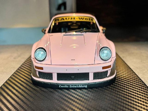 Ignition: IG2475 1:18 RWB 930 Pink [Width 10 Length 24 Height 7 cms] 6