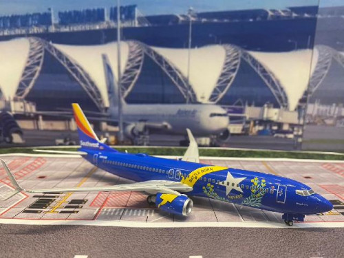 Gemini Jets 1:200 Southwest 737-800W N8646B 'Nevada One G21267 [Width 18 Length 18.5 Height 6 cm] 1