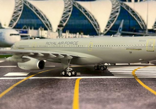 Inflight 1:200 UK Air Force A330 Voyager KC3 ZZ335 IFMRTTRAF335 [Width 30 Length 31 Height 8.5 cm] 8