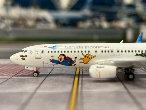Phoenix 1:400 Garuda Indonesia B737-800 PK-GUG PH1988 3