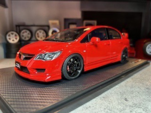 Ignition [IG2828] 1:18 Honda Civic (FD2) Type R Red carbon bonnet [Width 10 Length 27 Height 7 cms]