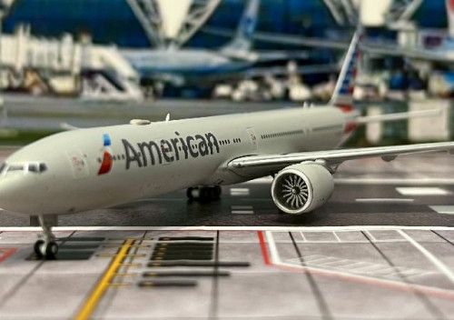 Gemini Jets 1:400 American 777-300ER N722AN GJ2303 [Width 16 Length 18 Height 5 cm] 7