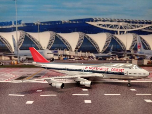 Phoenix 1:400 Northwest 747-200 N623US P4594 [Width 16 Length 16.5 Height 4.5 cm] 1