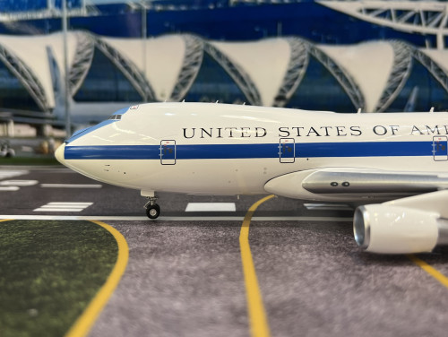 Inflight 1:200 USAF Boeing E-4A (747-200B) #74-0787 IF742E4A0787 [Width 30 Length 35 Height 10 cm] 5