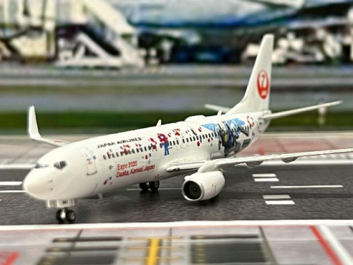 Phoenix JAL B737-800 ガンダム JA342J 1/400 JAL 737-800 ガンダム EXPO JA342J ph 1:400 - メルカリ