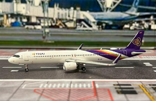 Phoenix 1:400 Thai A321neo HS-TOB PH12060 [Width 9 Length 11 Height 2.5 cm] 1