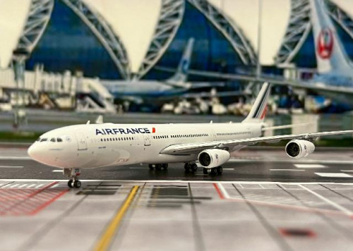 Phoenix 1:400 Air France A340-300 F-GLZS PH12063 [Width 15 Length 16 Height 4 cm] 7