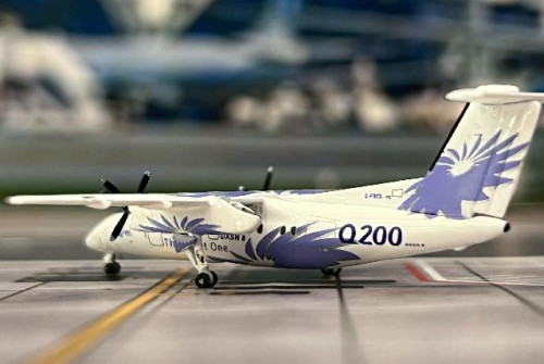 JC Wings 1:400 Bombardier Dash 8-Q200 C-FBCS LH4295 [Width 6.5 Length 5.5 Height 1.5 cm] 7