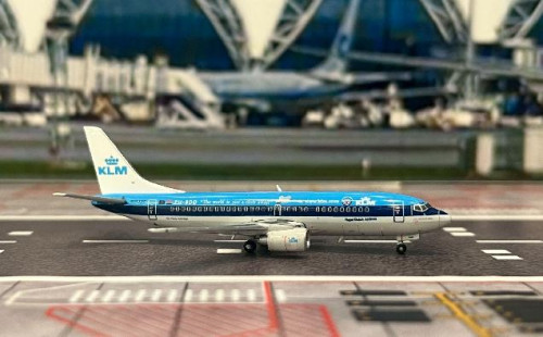JC Wings 1:400 KLM 737-300 PH-BDD XX4996 [Width 7 Length 8 Height 2.5 cm] 2