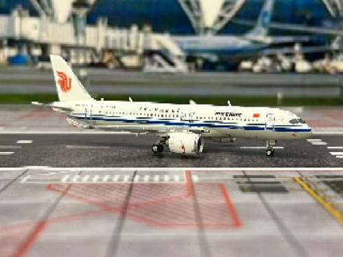 JCWings 1:400 Air China Comac C919 B-919X XX40294 [Width 9 Length 9.5 Height 3 cm] 2