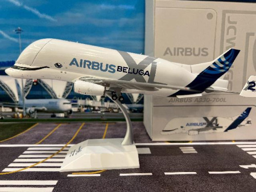 JCWings 1:200 Beluga XL A330-743L#2 F-GXLH LH2333C [Interactive series]