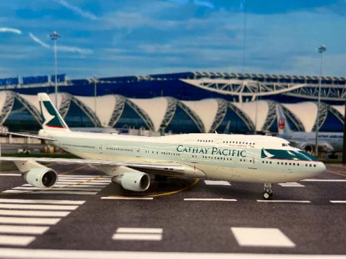 Inflight 1:200 Cathay 747-412 B-HKD WB7474053 [Width 32 Length 33 Height 10 cm] 2