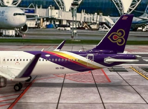 Phoenix1:400 Thai A320 HS-TXG PH12044 [Width 9 Length 9 Height 3 cm] 7