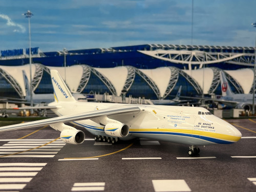 Gemini Jets 1:200 Antonov An-124-100M Russian UR-82088 G21082 2