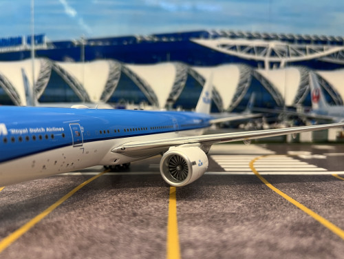 Inflight 1:200 KLM 777-206ER PH-BQD IF772KL0824 [Width 30 Length 35 Height 8 cm] 7