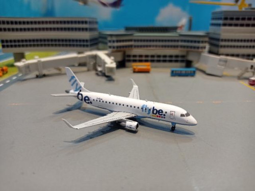 W400-0001 1:400 Flybe Embraer 170-200STD G-FBJH [Width 6.5 Length 7 Height 2 cms] 1