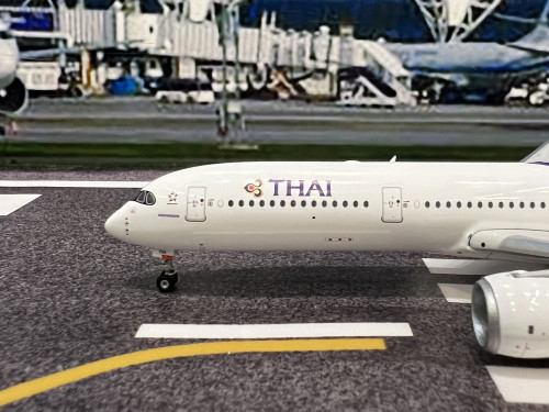 Phoenix Model 1:400 Thai Airways A350-900 HS-THS PH1896 [Width 15 Length 16.5 Height 4 cm] 2