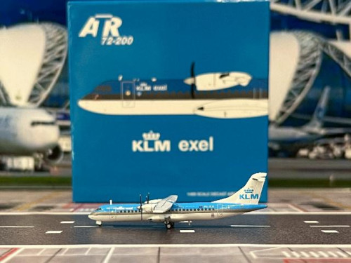 JC Wings 1:400 KLM ATR72-200 PH-XLH XX40005 [Width 6.5 Length 6.5 Height 2 cm]