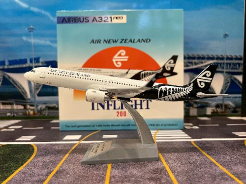  Inflight 1:200 Air New Zealand A321-271NX ZK-OYE IF321ZK0624 [Width 17.5 Length 22 Height 6 cms]