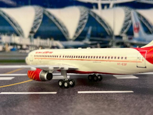 Inflight 1:200 Air India A320-231 VT-ESF IF320AI0524 [Width 17 Length 18.5 Height 6 cm] 6