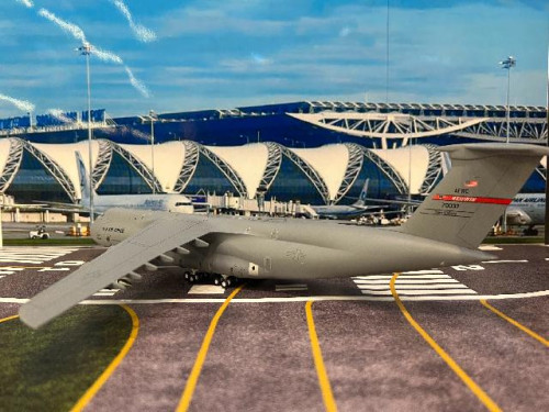 Gemini Jets 1:200 USAF C-5M Super Galaxy 87-0037 G21136 [Width 34 Length 36 Height 9.5 cm] 4