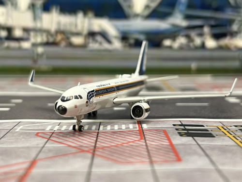 PH1686 1:400 Royal Thai Air Force A320 HS-TYW [Width 9 Length 9.5 Height 3 cm] 5