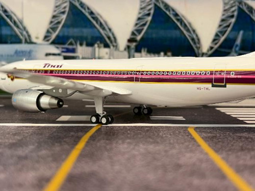 Inflight 1:200 Thai A300B4-103 HS-THL IF300TH1025 [Width 22.5 Length 27 Height 8 cm] 8