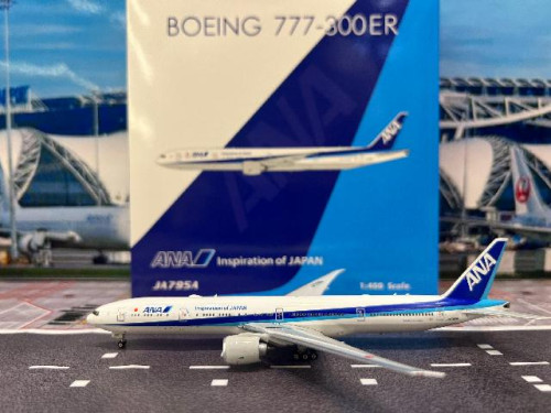 Phoenix 1:400 ANA 777-300ER JA795A P4621 [Width 16 Length 18 Height 5 cms]