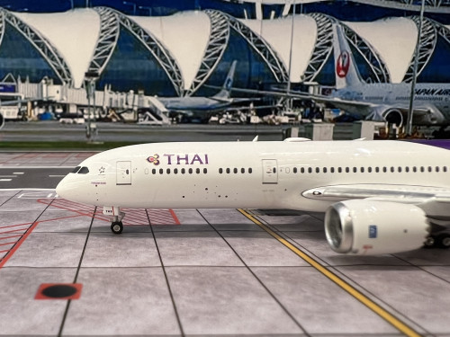 Phoenix 1:400 Thai 787-9 HS-TWB PH1708 [Width 15 Length 15.5 Height 4.5 cm] 5