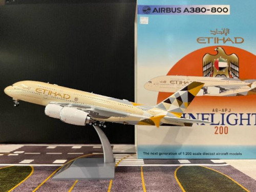 Inflight 1:200 Etihad A380 A6-APJ IF380EY0925A [Width 41 Length 38 Height 12 cm]