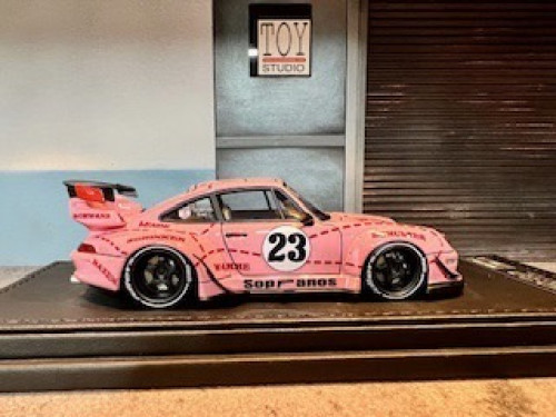 Ignition [IG2414] 1:43 RWB 993 Pink With Key ring [Width 5 Length 10 Height 3 cms] 3