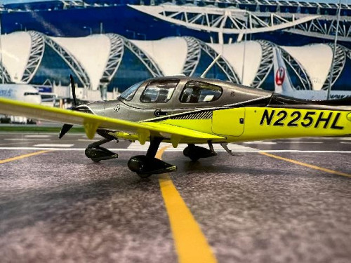 Gemini Jets 1:72 Cirrus SR22T N225HL GG022 [Width 16 Length 11 Height 3.5 cm] 8