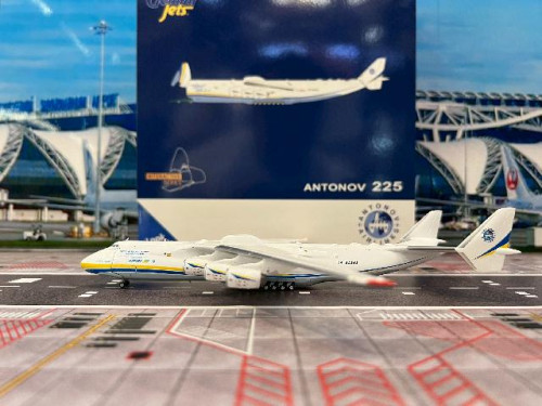  Gemini Jets 1:400 Antonov An-225 UR-82060 “Mriya