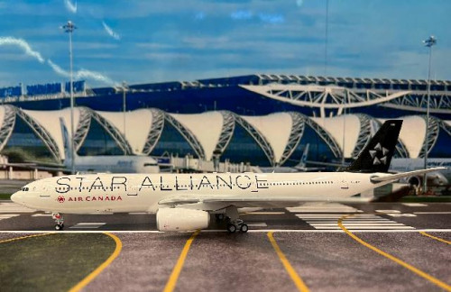 Inflight 1:400 Air Canada A330-343 C-GHLM SA B333ACHLM [Width 30 Length 31 Height 8.5 cm] 1