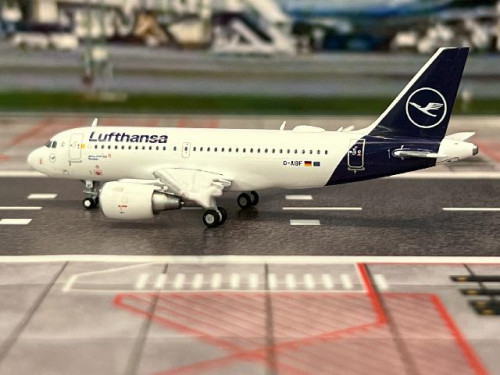 Gemini Jets 1:400 Lufthansa A319-100 D-AIBF GJ2022 [Width 8.5 Length 8.5 Height 3 cm] 3
