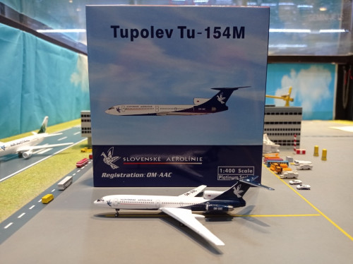 Phoenix PH1855 1:400 Slovak TU-154M OM-AAC 4