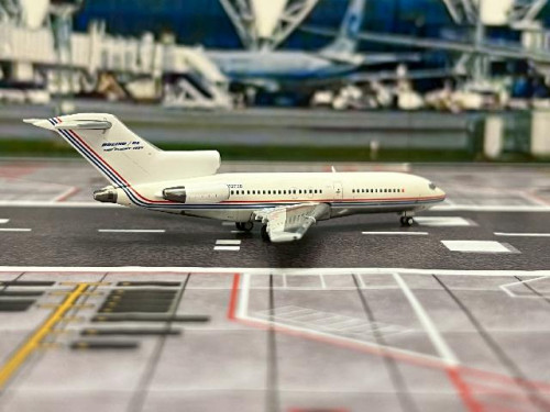 JCWings 1:400 Boeing 727-100 N32720 XX40179 [Width 8 Length 10 Height 2.5 cm] 4