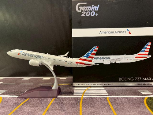 Gemini Jets 1:200 American 737 MAX 8 N326RP G21413 [Width 18 Length 18.5 Height 6 cm]